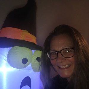 Meet your Posher, Christine